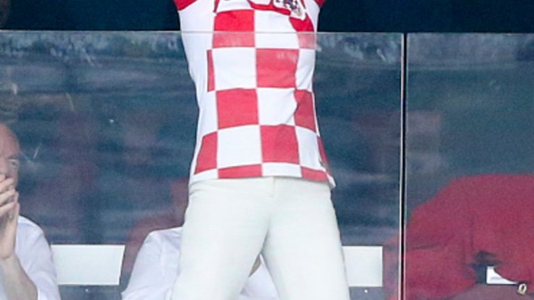 Колинда Грабар-Китарович отново бе най-култовата фенка на Хърватия и отново във фланелка на националния отбор