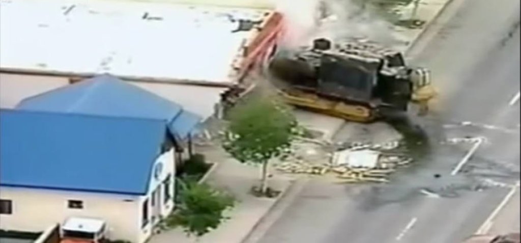 killdozer-in-building