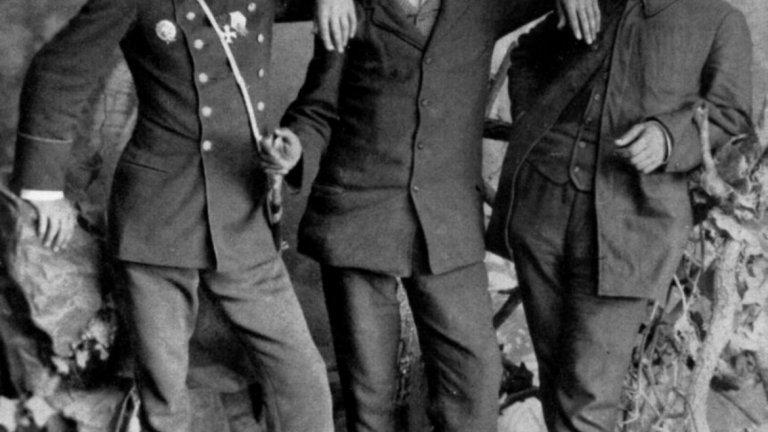 Коста Паница, Захраий Стоянов и Димитър Ризов, Фотография на Димитър Кавра