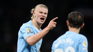 Холанд разпердушини Юнайтед в дербито на Манчестър