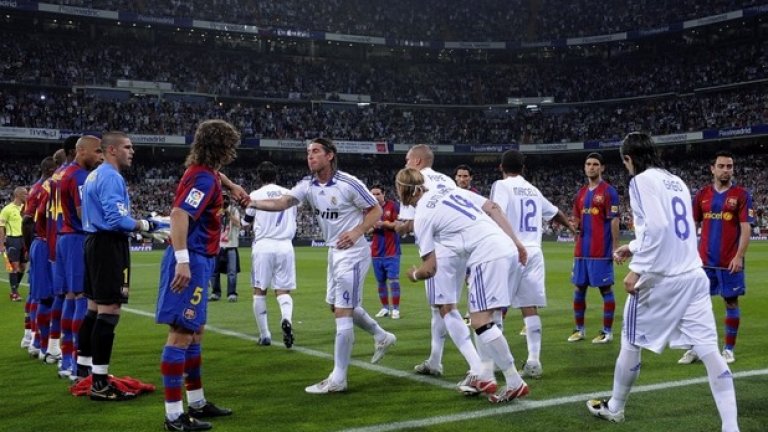 7 май 2008 г., Реал - Барселона 4:1Велика нощ за Мадрид, който е спечелил титлата седмица по-рано и Барса прави шпалир на терена за шампиона, въпреки че това едва ли е най-голямото удоволствие за каталунците. След това Раул, Игуаин, Робен и Нистелрой вкарват за разгрома.