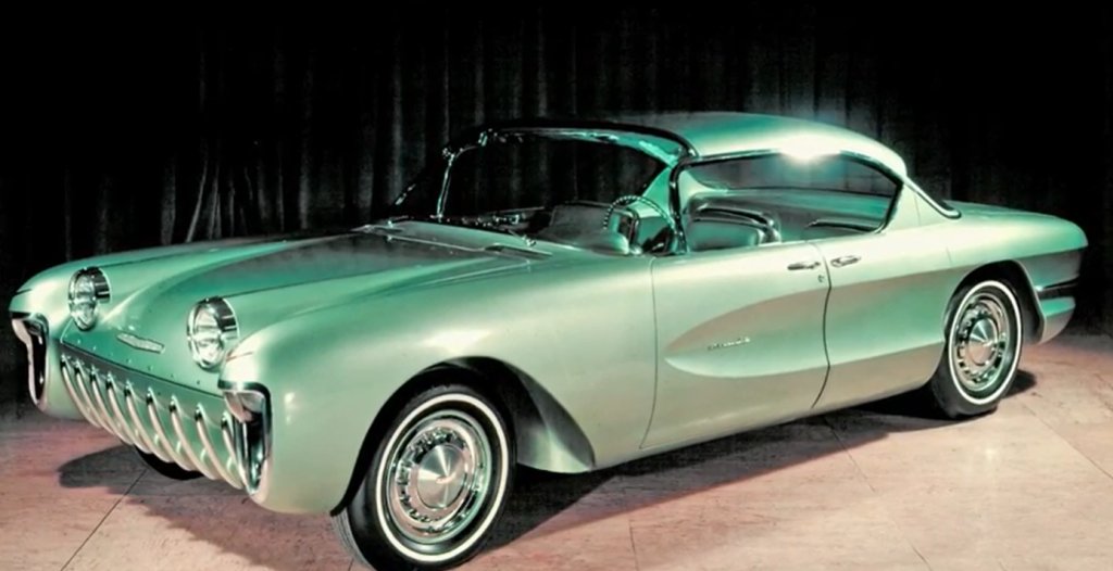General Motors Chevrolet BiscayneКонцепцията е показана през 1955 г. и след противоречиви отзиви Chevrolet поръчва прототипът да бъде унищожен. Вместо това обаче колата е захвърлена на автомобилно гробище, където е изнамерен в края на 80-те. През 2005 г. Chevrolet Biscayne най-накрая е изложен в колекция и собственикът – Джо Борц – дори е награден от бранда.