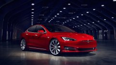 Model S на Tesla най-после получи фейслифт