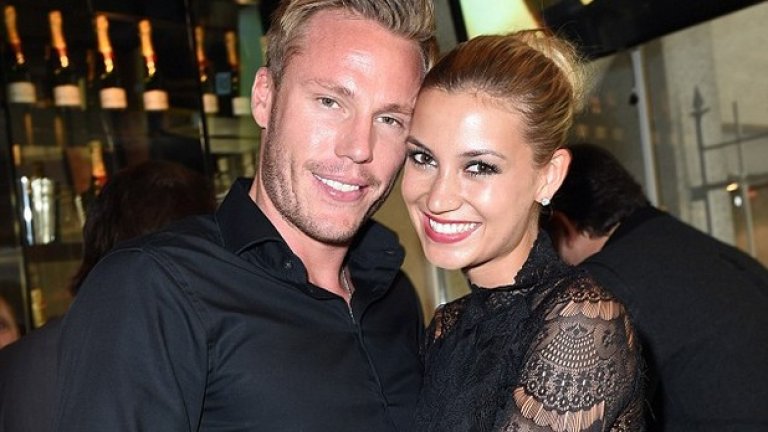 Мелани Рикингер и Кристиан Лел преди във връзката им да се появи Месут Йозил