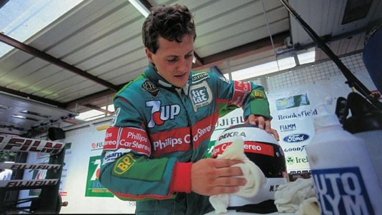 Шуми дебютира във Формула 1 с Jordan в Гран при на Белгия през 1991 година