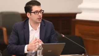 Няма да се режат социални плащания, обяви вицепремиерът Атанас Пеканов