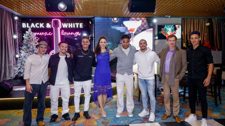 Бразилските звезди от "Левски" гостуваха на Palms Carnival