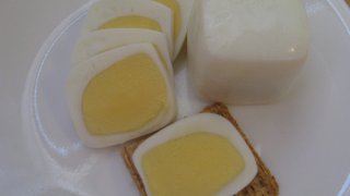Square-egg-with-sliced-egg