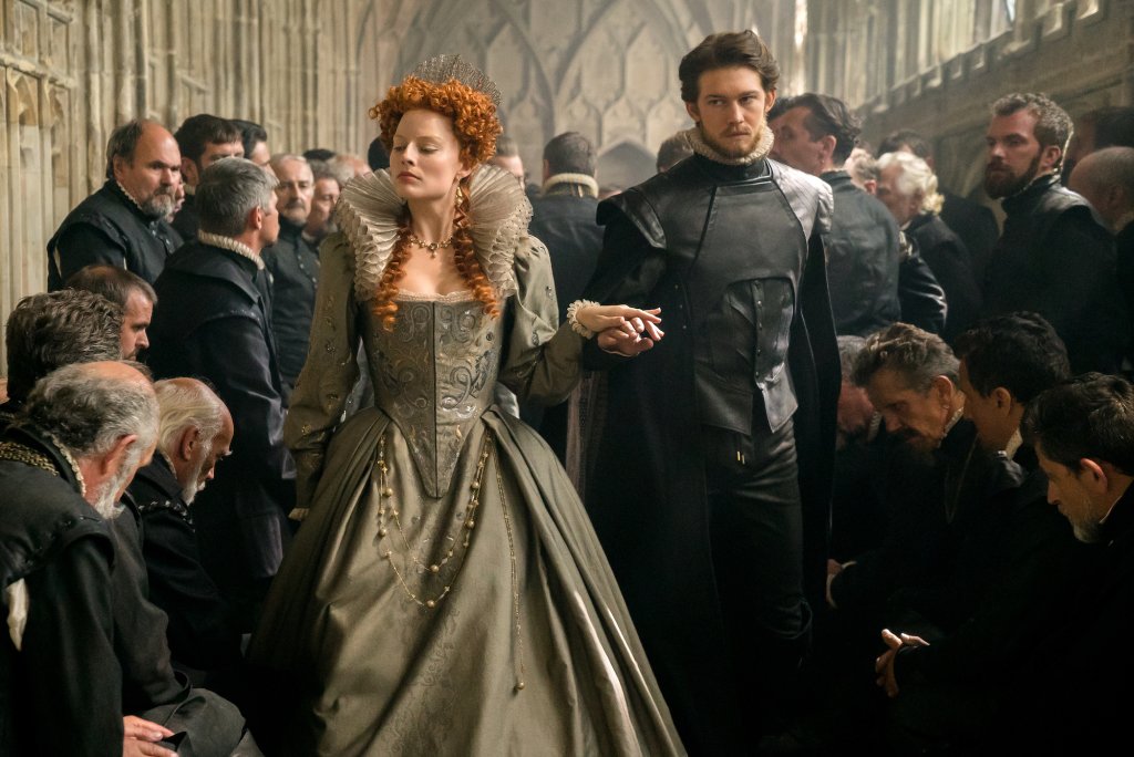 \"Mary Queen of Scots\"
Премиера: 7 декември
Марго Роби и Сърша Ронан влизат в ролите на две от най-известните кралици в британската история - Елизабет I и Мария Стюарт. И двете са млади, безстрашни, впечатлени една от друга, но лоялността к
