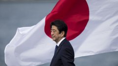 "Асахи": Шиндзо Абе е номинирал Тръмп за Нобел по молба на САЩ