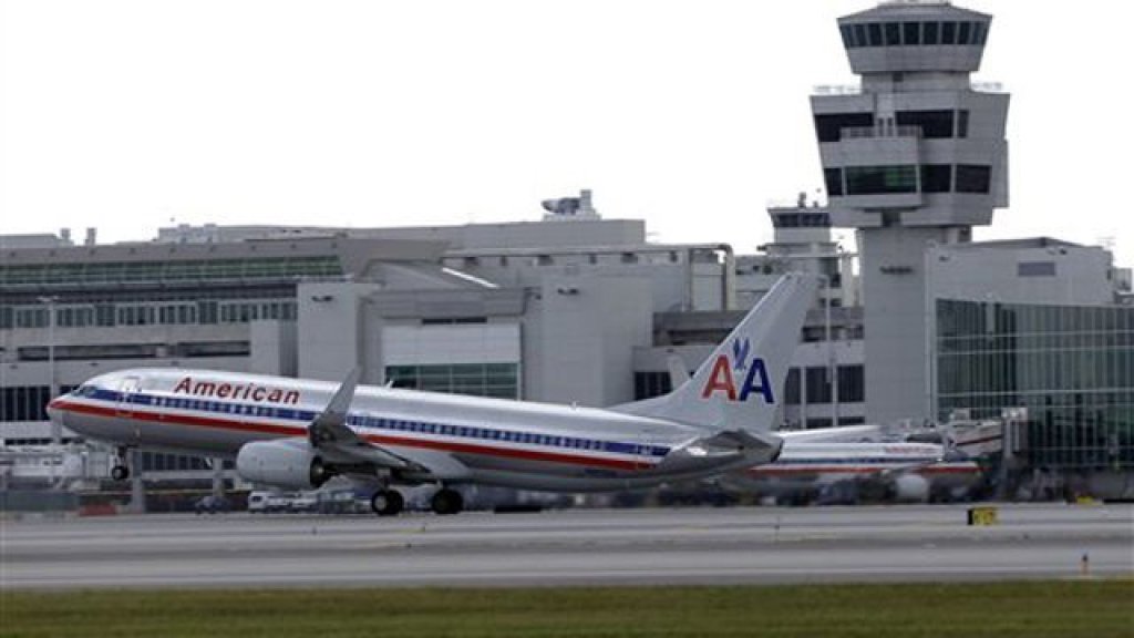 100212_sb_americanairlines_640
