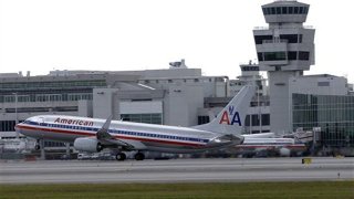 100212_sb_americanairlines_640