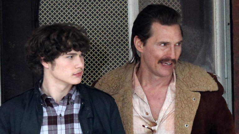3. White Boy Rick – 26 януари 2018 г.
Криминална драма развиваща се на апокалиптичния фон на Детройт от 80-те, с Матю Макконъхи и разказваща за най-младия информатор на ФБР, който в същото време се занимава и с пласиране на наркотици? Да кажем, че имаме известни надежди за заглавието.