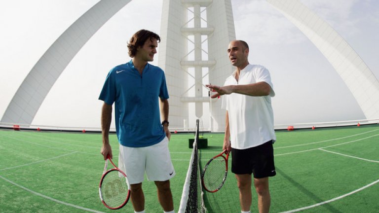 Игрището за тенис се намира на върха на хотела Бург ал-Арбаб в Дубай и се издига на над 300 метра височина.