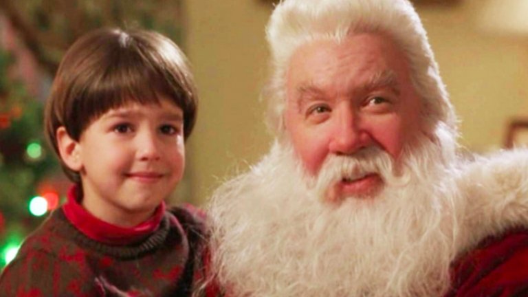 Договор за Дядо Коледа (1994)
В този филм има редица проблеми, но основният въпрос е: ако родителите наистина не вярват в Дядо Коледа, защо  никога не се запитват откъде идват всички коледни подаръци, които нито един от двамата не е купил?