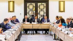 От адмистрацията уверяват, че разполагат с време за избиране на нова обслужваща банка
