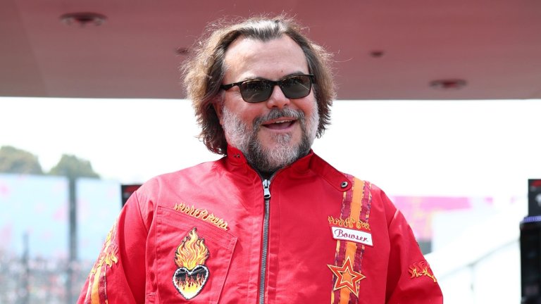 7. Джак Блек - 28 милиона долара
След успеха на франчайзите „Кунг Фу Панда“, „Супер Марио“ и миналогодишния близо милиарден хит „Майнкрафт: Филмът“, малцина могат да спорят, че 56-годишният Джак Блек не е най-голямата звезда в детското кино в света. Освен това, през 2025 г. той удвои успеха си, като участва заедно с Пол Ръд в римейка на „Анаконда“, който също се оказа успех за Sony.