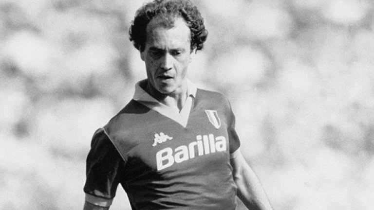 Заплатата на Фалкао в Рома през 1980 е друг световен рекорд.