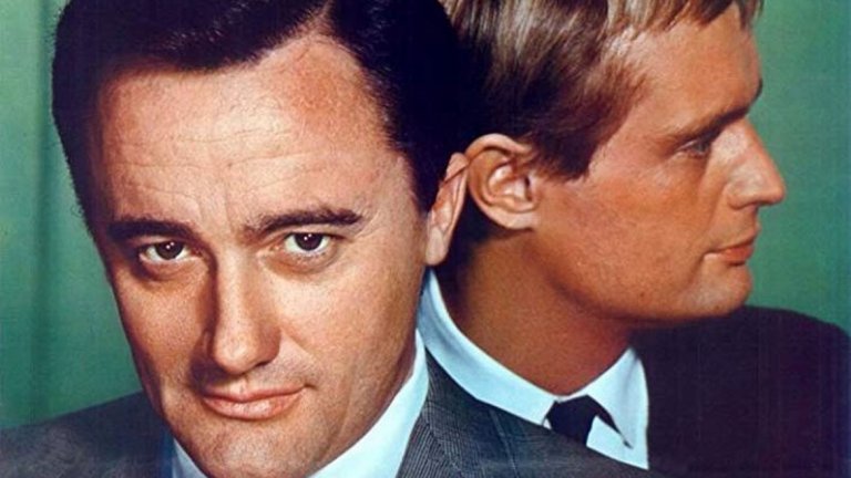 The Man from U.N.C.L.E.
Може би успехът на "Мисията: Невъзможна" е причината Холивуд да се опитва да направи игрален филм от почти всеки шпионски сериал от 60-те и 70-те години. Като например The Man from U.N.C.L.E. - подобно шоу от 1964-1968 г., в което двама тайни агенти - американец и руснак, трябва да преодолеят различията си, за да изпълнят поставените им задачи. Популярността на сериала е толкова голяма, че продуцентите разширяват няколко от епизодите и ги превръщат във филми, а през 1983 г. екипът се събира и за филмово продължение, излъчено само на малък екран.