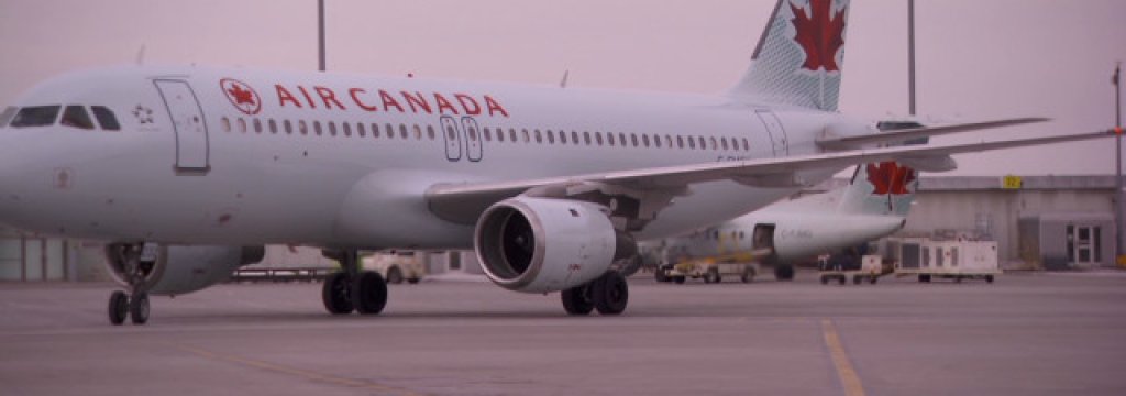 130314123956-business-traveller-montreal-canada-a-00010801-story-top