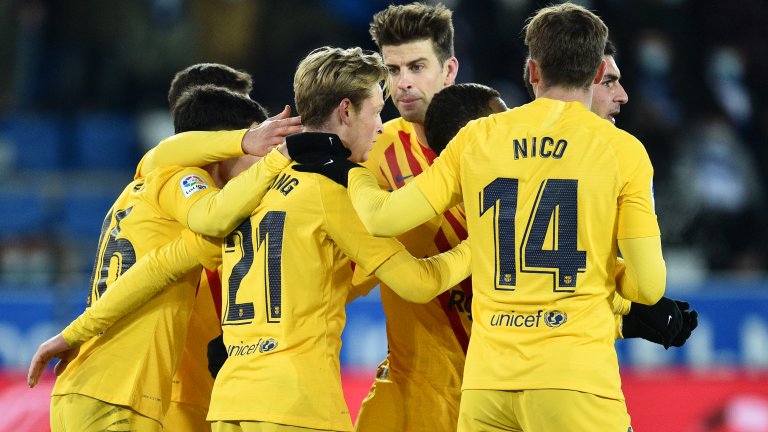 Спряганият за Байерн Де Йонг спаси Барса в края