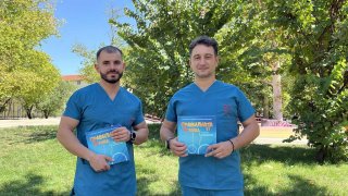 Правилната стойка е много важна през пубертета и особено за момичетата