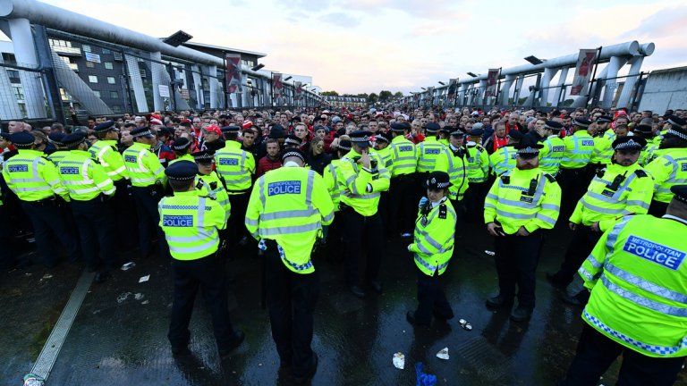 Полицията в Лондон не бе подготвена за подобни сцени, но за щастие до сериозни инциденти не се стигна