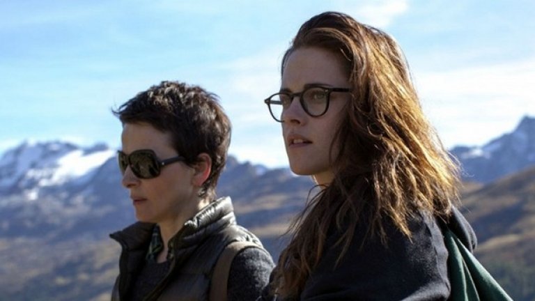 Кристен Стюарт, "Облаците на Силс Мария"
За ролята си на личен асистент на кинозвезда (Жулиет Бинош), Кристен Стюарт спечели "Сезар", френския "Оскар", с който досега не е била удостоявана никоя американска актриса. И все пак няма да видите името на Стюарт сред номинираните за наградите на Актьорската гилдия и "Златните глобуси". Сериозно ли някой още я счита за недостойна заради някогашното й участие в "Здрач"? Стюарт се раздава напълно, дори и в бозави филми. А в "Облаците на Силс Мария" тя внася рядко умение и експертен комичен нюх в ролята на вътрешен човек от Холивуд, който познава нещата от първо лице.