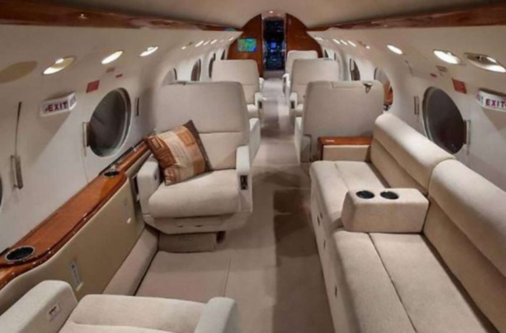 В самолета на Меси: Снимки отвътре на суперлуксозния Gulfstream V