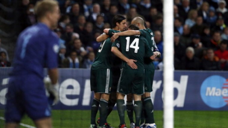 Манчестър Сити има два мача срещу Реал Мадрид в Шампионската лига – равенство и загуба в груповата фаза през сезон 2012/13. Голова разлика 3:4 срещу „кралете“. Реал победи с 3:2 у дома, след което завърши наравно 1:1 на „Етихад“.