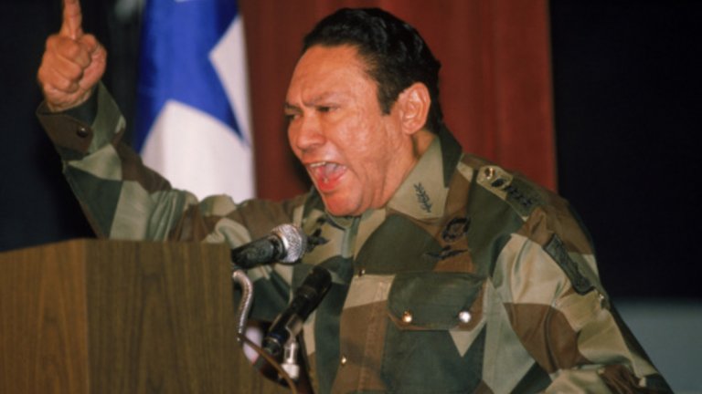 Той е един от най-жестоките диктатори в Латинска Америка, силният човек на Панама, наречен с "лице на ананас". 