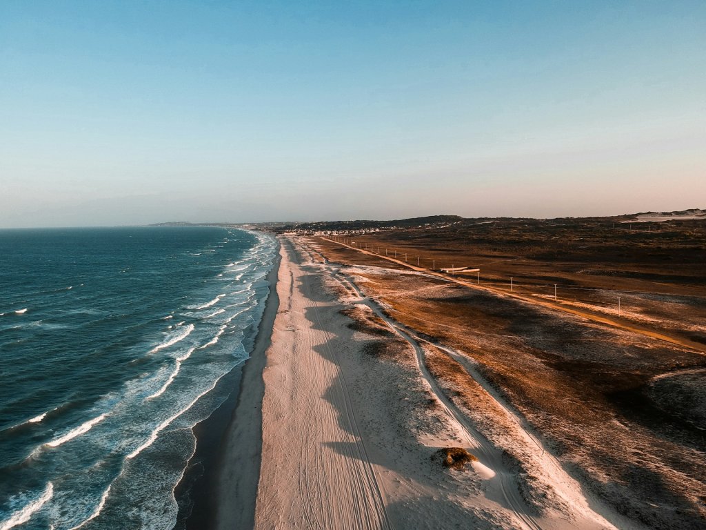 marcos-felipe-DHhFfZU38r8-unsplash