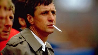 Кройф прекарва с цигара в устата повече от половината си живота, а това се оказва твърде много...