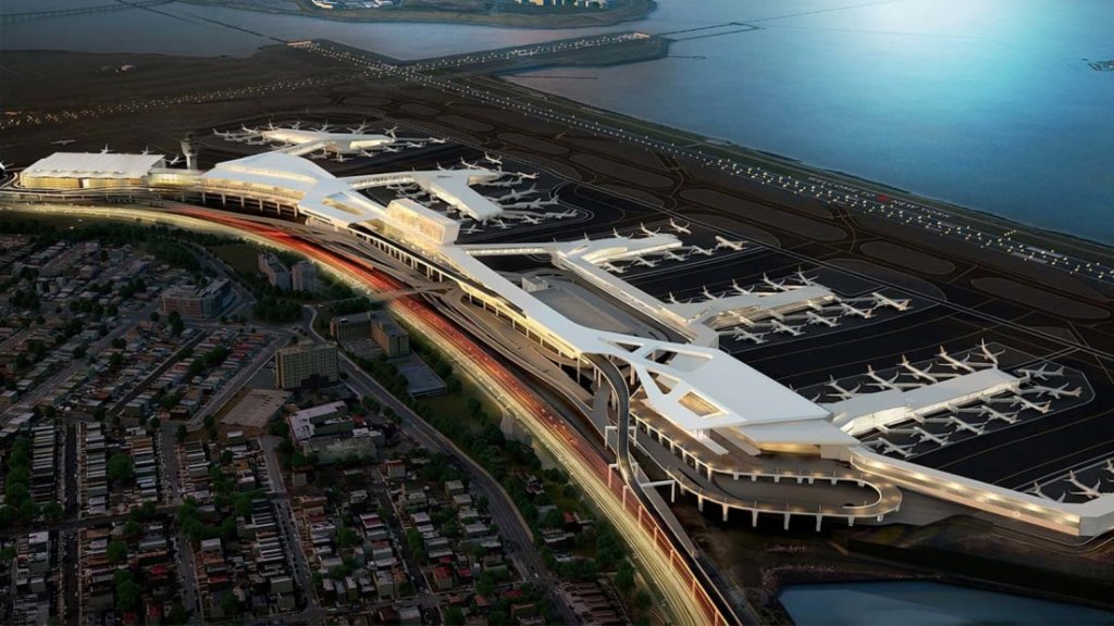 LaGuardia в Ню Йорк 
Летището отваря всеки момент с нови терминали.