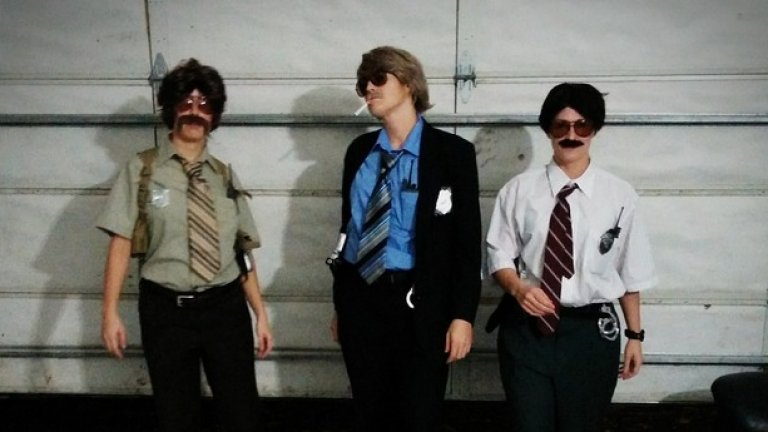 Спайк Джоунз: The Beastie Boys —“Sabotage”
 Eкшън видео за екшън парче. Видеото на “Sabotage”, което всъщност е пародия на криминалните сериали в САЩ, не спира да се върти по музикалните канали през 90-те, дори получава номинация за „Грами“, макар че не печели. Колкото до Спайк Джоунз, последният му филм е „Тя“, с Хоакин Финикс и Руни Мара.