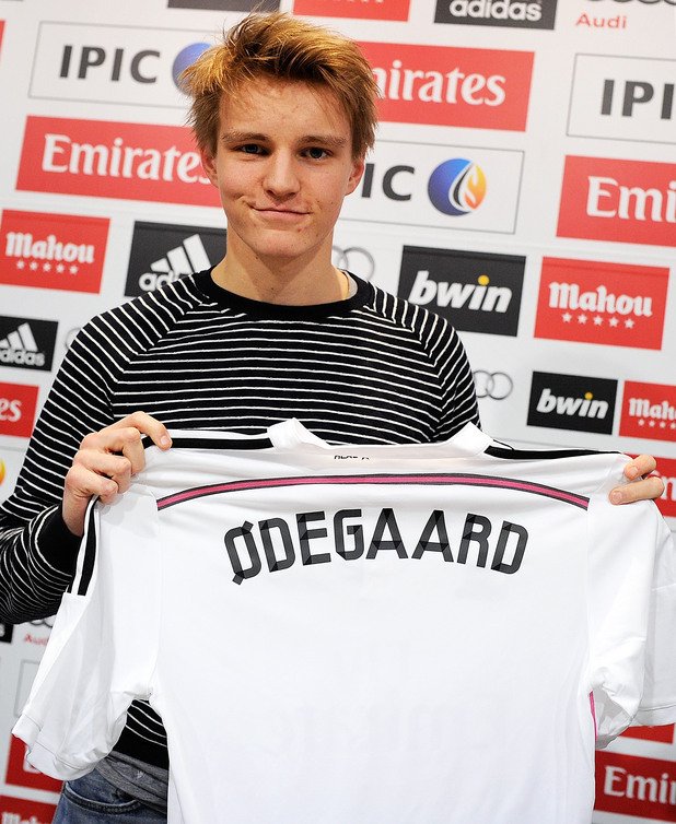 Темата от последните дни е привличането на 16-годишния Мартин Йодегор в Реал. Новото дете-чудо е в устата на всички. След 10 години ще оценим доколко талантът му се е превърнал в успешна кариера.