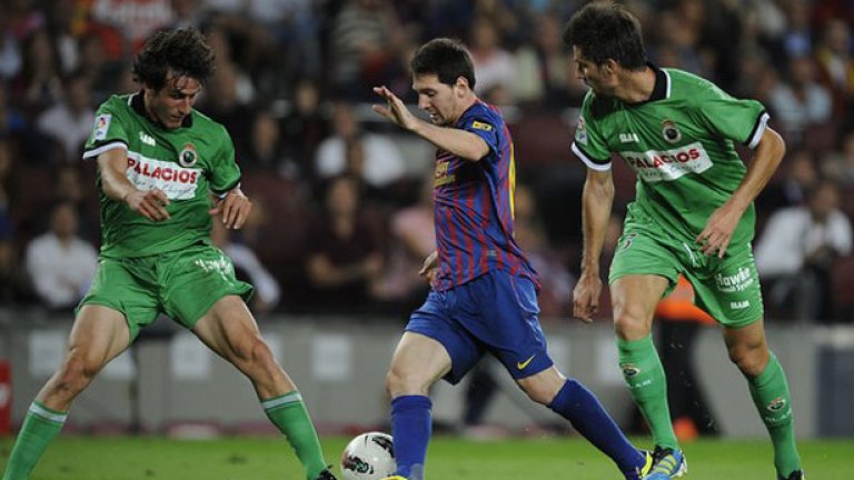 2010-а: Пореден гол след дрибъл, този път изумително попадение на терена на Сантандер.