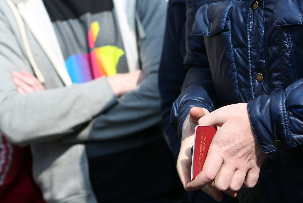 Apple Watch Goes On Sale At Handful Of Boutiques Around The World