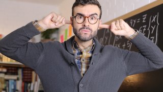 запушени уши