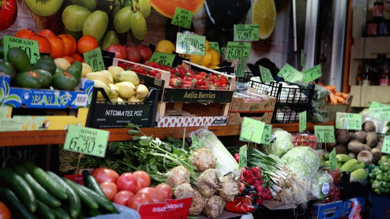 Цените на плодове и зеленчуци растат трета поредна седмица