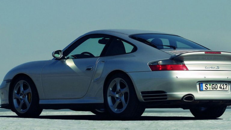 996 Turbo S (2005)
Тази версия се появява на пазара с мощност 450 конски сили и е най-мощният вариант на 996 Turbo.