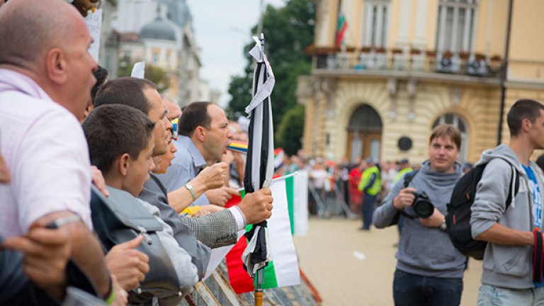 Парламентът не работи - няма кворум