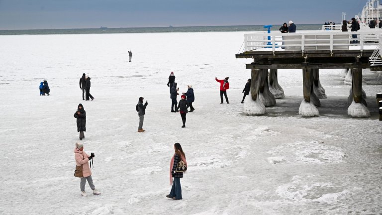 На какво се дължи рекордното "опразване" на водния басейн