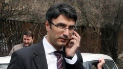 Според министъра на икономиката, енергетиката и туризма Трайчо Трайков случаят с "Алма тур" е свързан и с "мероприятия отляво" - заради предстоящите избори