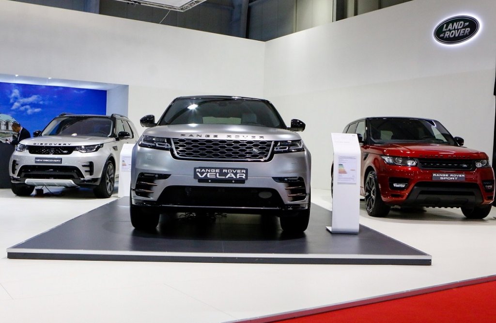 Новият Range Rover Velar е много добре позициониран ценово у нас, като стартовата му цена започва от 118 800 лева, а богато оборудваните модели достигат 180 000 лева