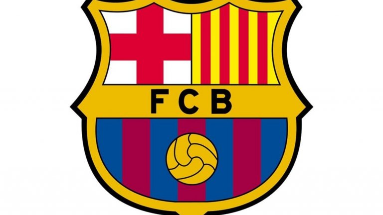 Барселона (Испания)
Футболен клуб Барселона винаги е бил символ на каталунския национализъм, поради което знамето на тази бунтовна провинция в горния десен ъгъл не е изненадващо. Английският флаг до него може да се приеме като знак на уважение към създателите на клуба, но истината е, че "Свети Джордж" е не само покровител на родината на футбола, но и на град Барселона.
