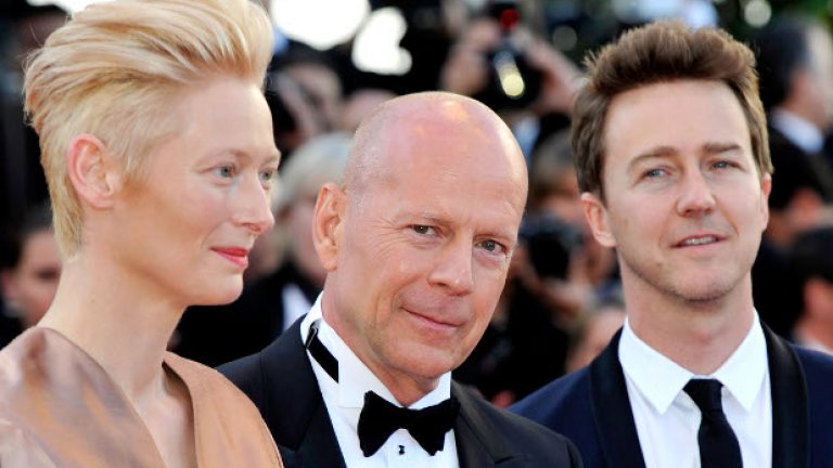 Всички са на червения килим