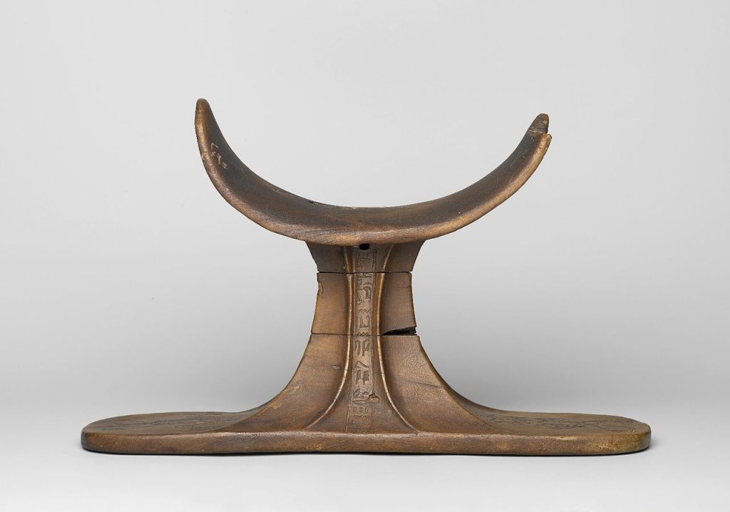 Headrest_with_Two_Images_of_the_God_Bes,_ca._1539-1190_B.C.E.,37.435E