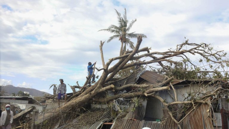 50 души все още се издирват