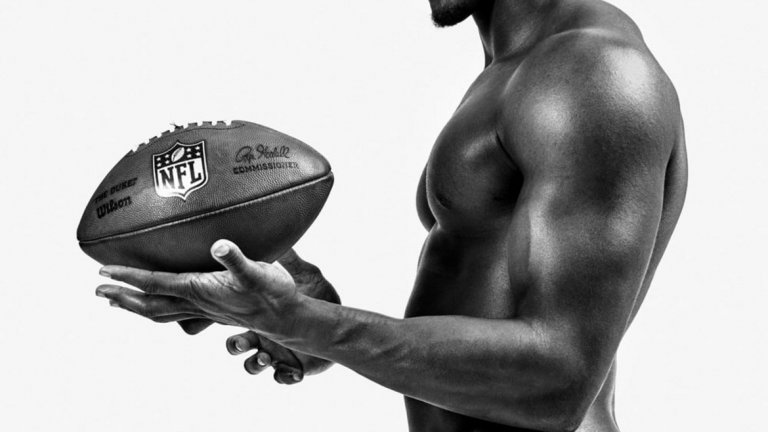 Майкъл Томас, американски футбол